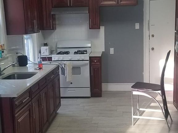 4th image of 97 Ampere Pkwy APT 1
