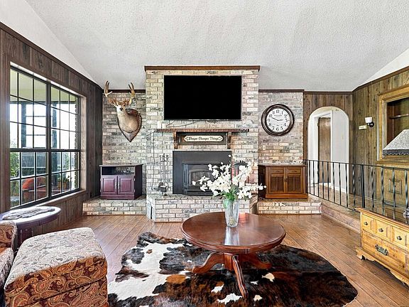 5th image of 6402 Cypress Point Dr