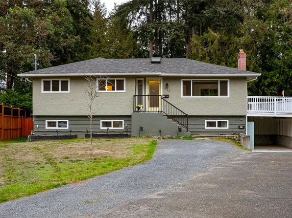 570 Cedarcrest Dr, Colwood, BC V9C 1M3
