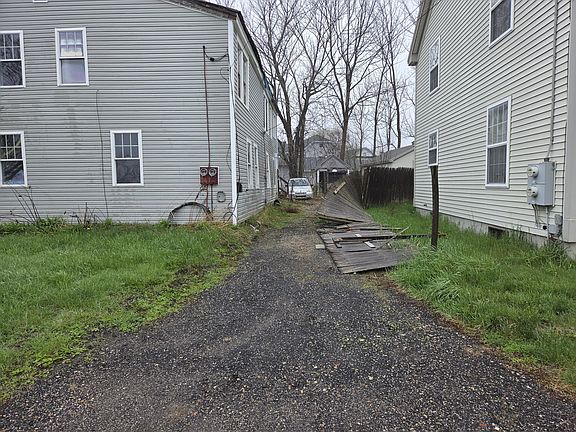 3rd image of 23 Gray Avenue