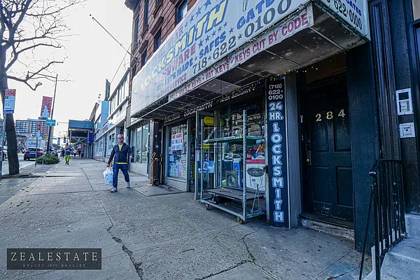 Rented by ZealEstate Group Inc | media 33