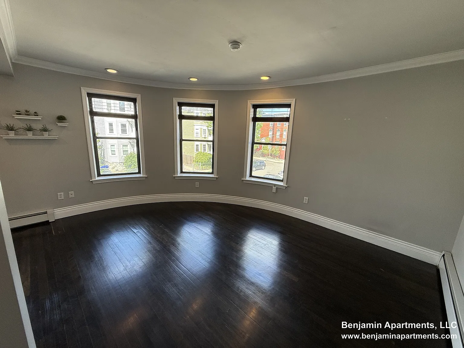 3 bed, 1.0 bath, $3,200 — Photo 4