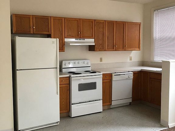 3rd image of 3512 Grand Ave APT 1