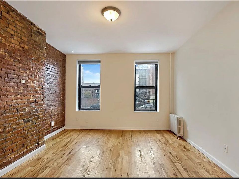 1st image of 477 Hicks St APT 1R
