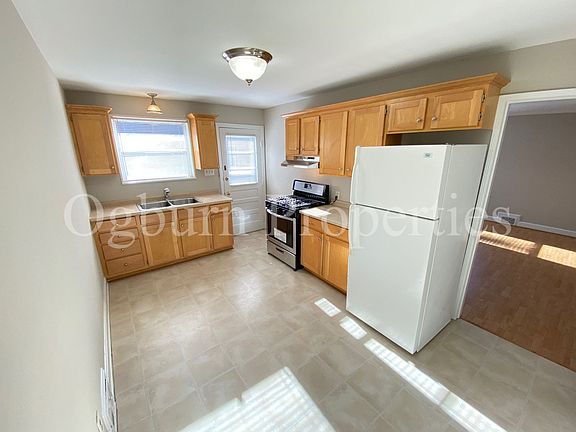 4th image of 512-518 W End Blvd