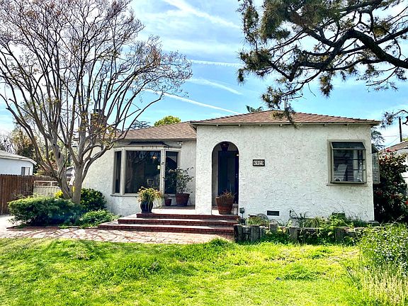 3rd image of 4929 N Willow Crest Ave