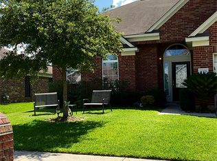 8315 Fennel Dr, Baytown, TX 77521
