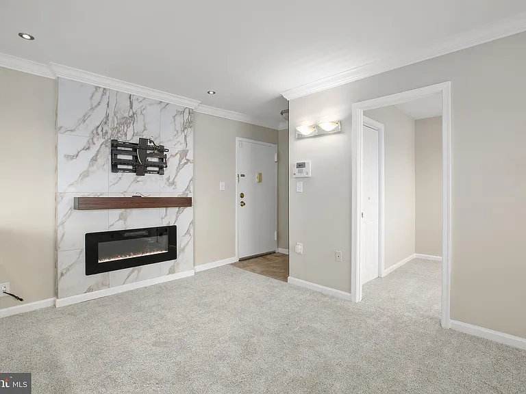 1604 Renate Dr #303 — Photo 3