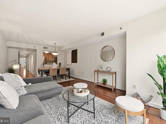 4th image of 1150 K St NW APT 1109