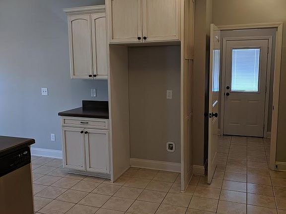 5th image of 209 Artesa Dr