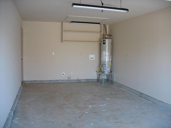 5th image of 710A S Dogwood St