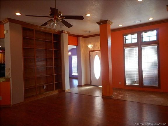 4th image of 2237 Green Meadows Cir