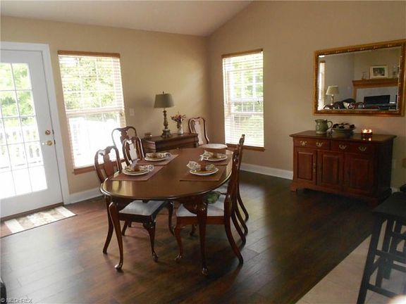5th image of 3439 River Rock Dr