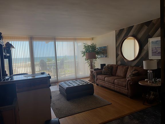 3rd image of 830 Shore Rd APT 2S