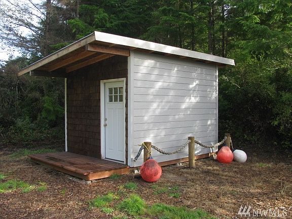 3rd image of 20619 Birch Pl N