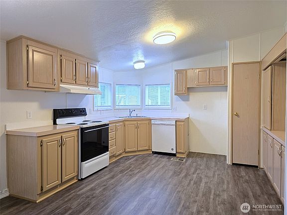 3rd image of 151 Nix Lane