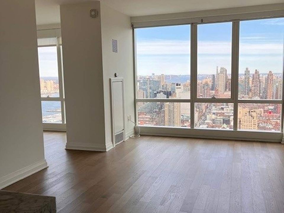 1st image of 460 W 42nd St APT 58A