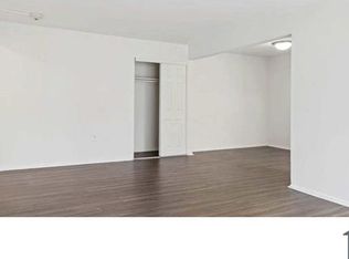 2003 Georgian Woods Pl #13, Silver Spring, MD 20902