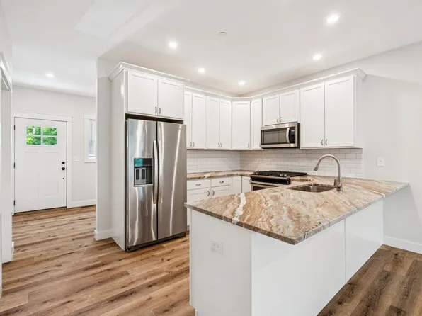 34 Ponemah Hill Road #2, Milford, NH 03055