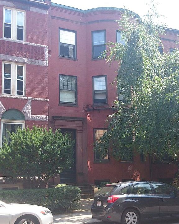 2nd image of 80 Saint Stephen St
