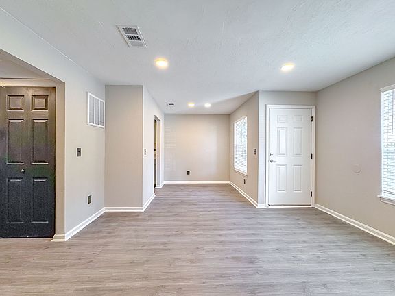 5th image of 319 Dixie Dr APT 4B