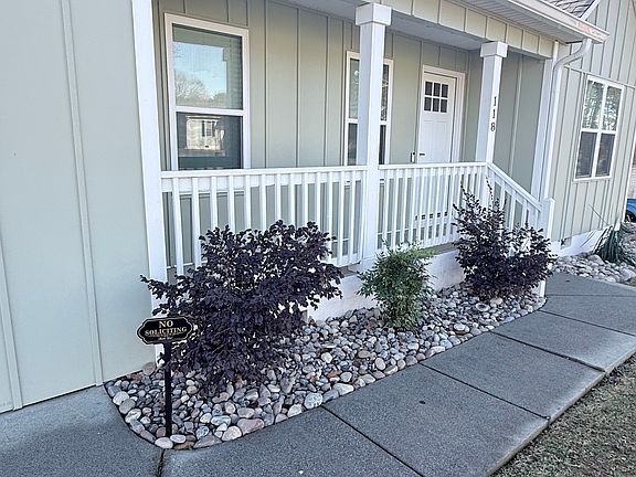 5th image of 118 Garden St