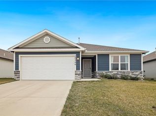20344 W 193rd Ter, Spring Hill, KS 66083