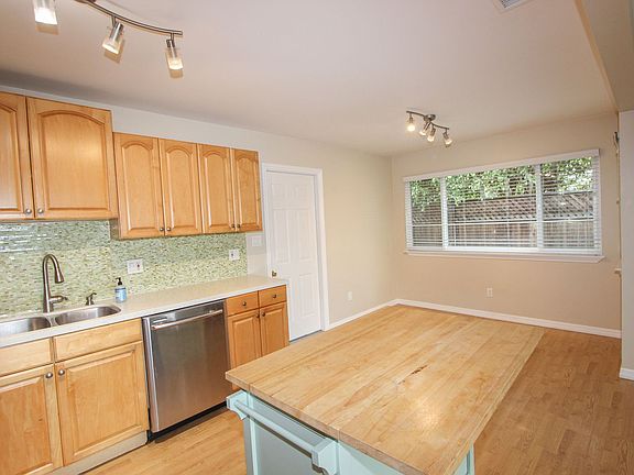 5th image of 4296 Mount Henry Ave