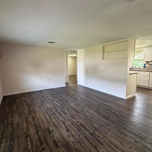 95 S Fillmore St — Photo 4