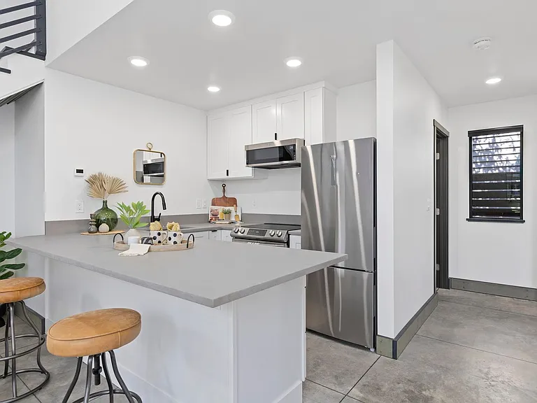 2415 Pacific St #101 — Photo 7