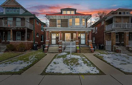 7356 Churchill St #2 Photo 1