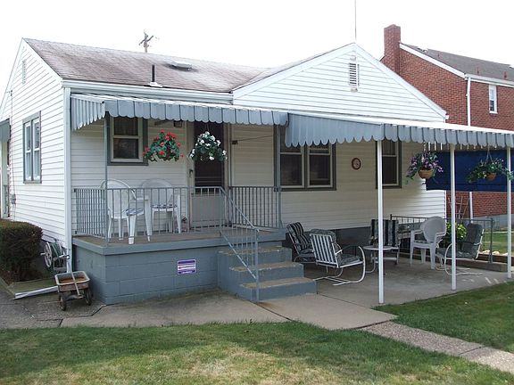 Covered porch and Deck