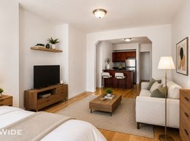 8 Jones St, New York, NY