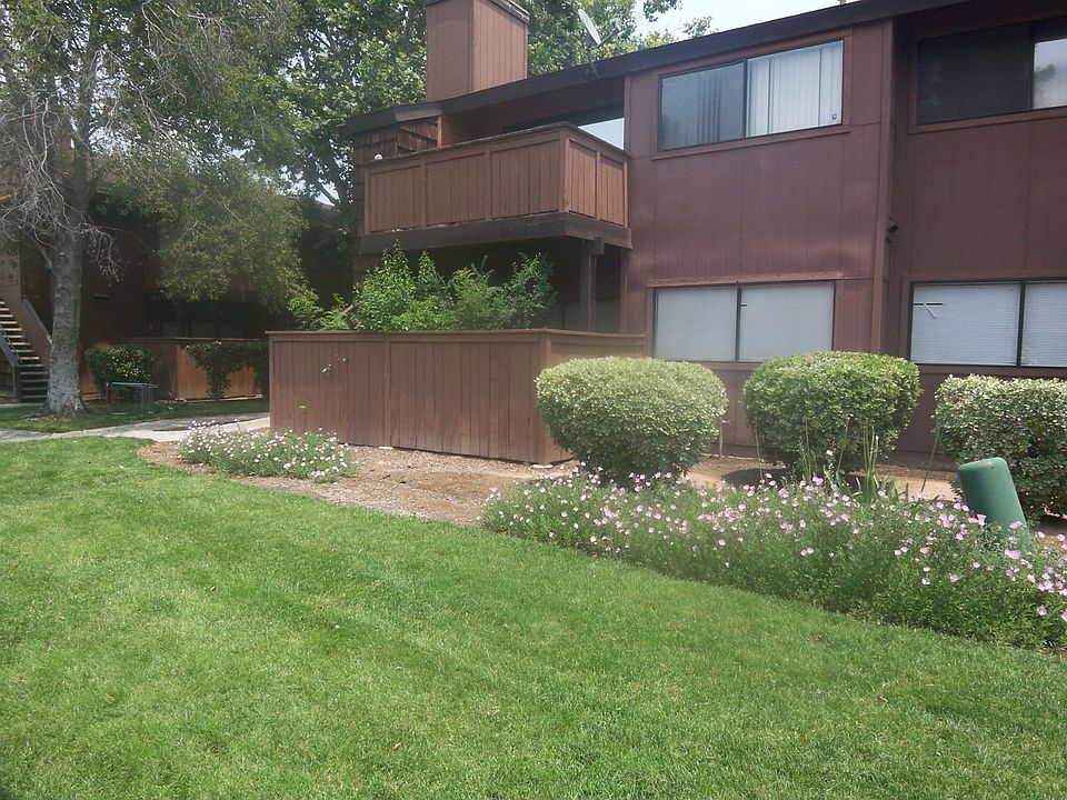 2nd image of 1190 S Winery Ave Unit 133