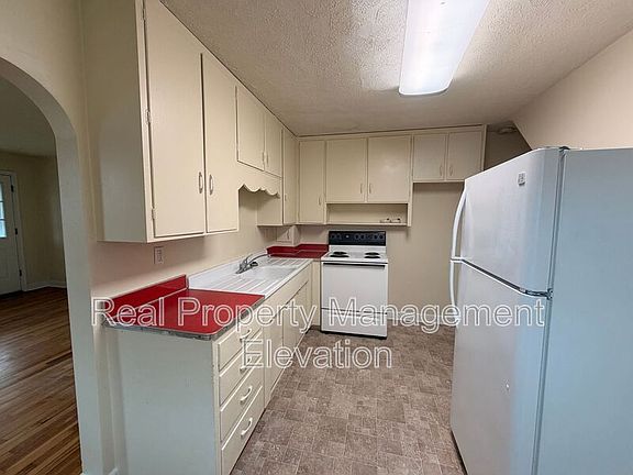 4th image of 908B Florida Ave