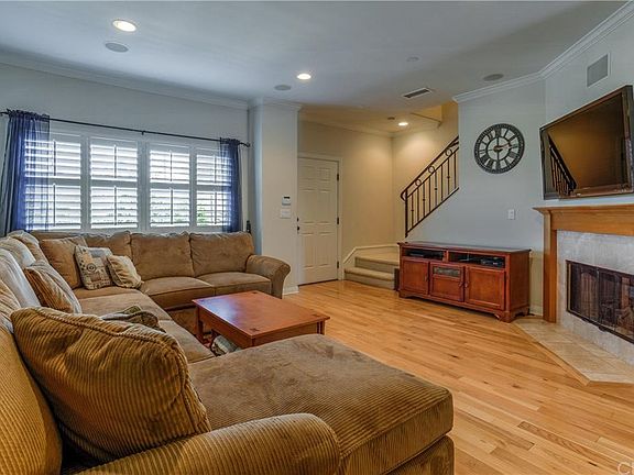 5th image of 1021 Cravens Ave Unit 12