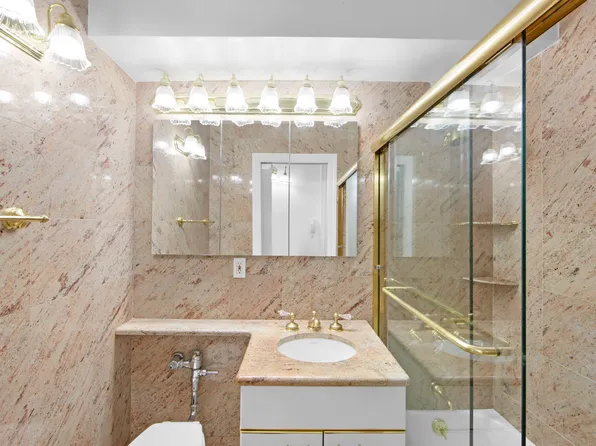 404 East 66th Street 11B image 7 of 8