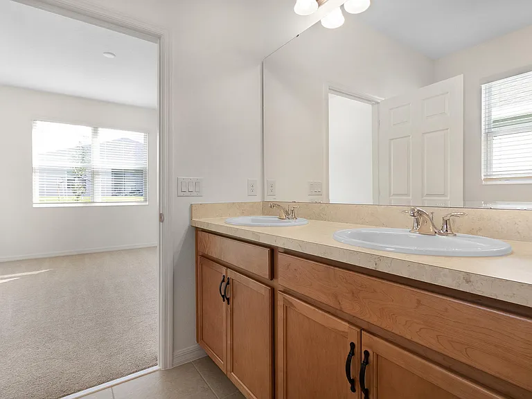220 Hamlet Loop — Photo 32