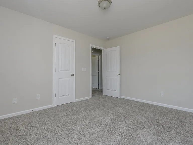 105 Bruinen Dr — Photo 34