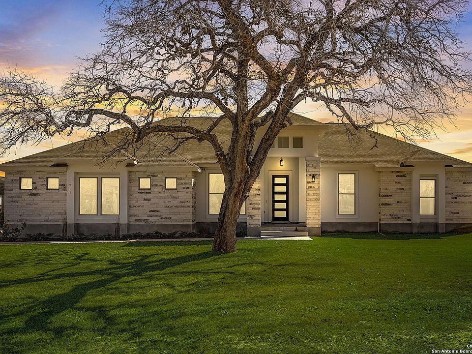1st image of 217 CIBOLO WAY