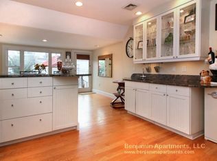 589 E 8th St #2, South Boston, MA 02127