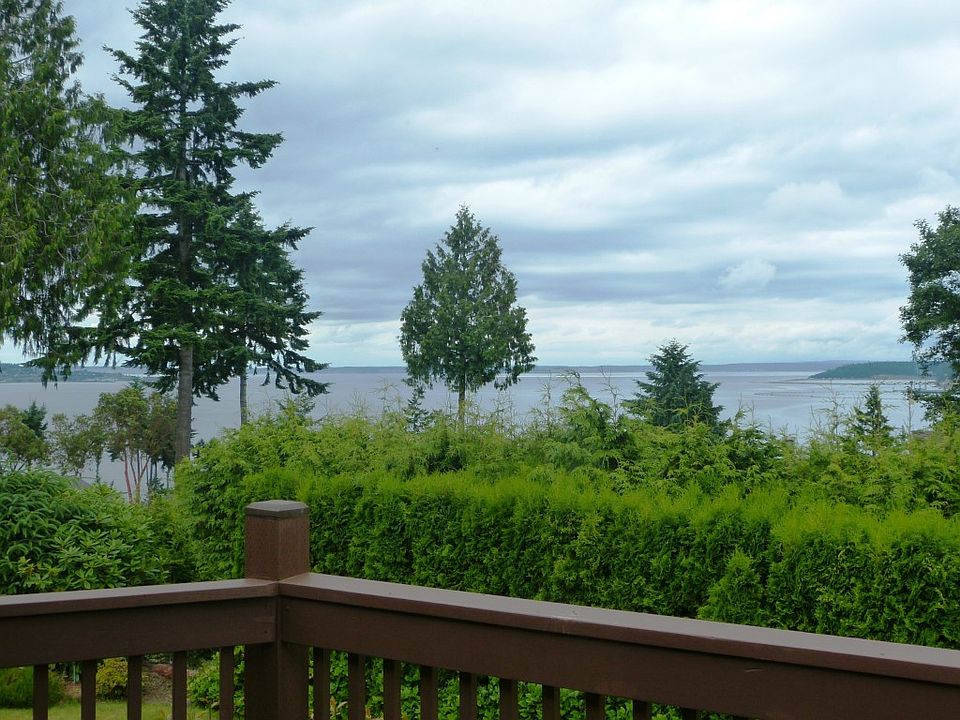 2nd image of 70 Trafalgar Dr