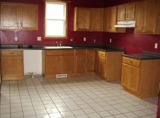2613 Jackson St, Dubuque, IA 52001