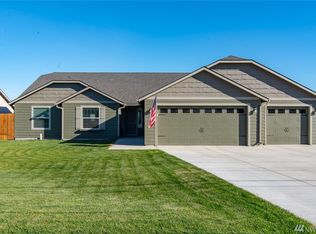 3185 W Peninsula Dr, Moses Lake, WA 98837