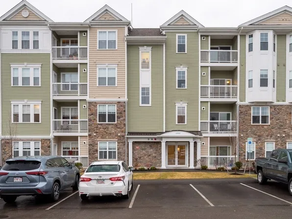 2405 Pennington Dr #2405, Walpole, MA 02081