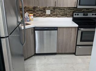 7480 NW 17th St APT 303, Plantation, FL 33313