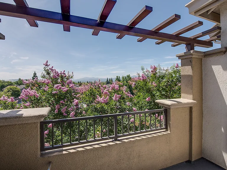 Bella Villagio — Photo 9