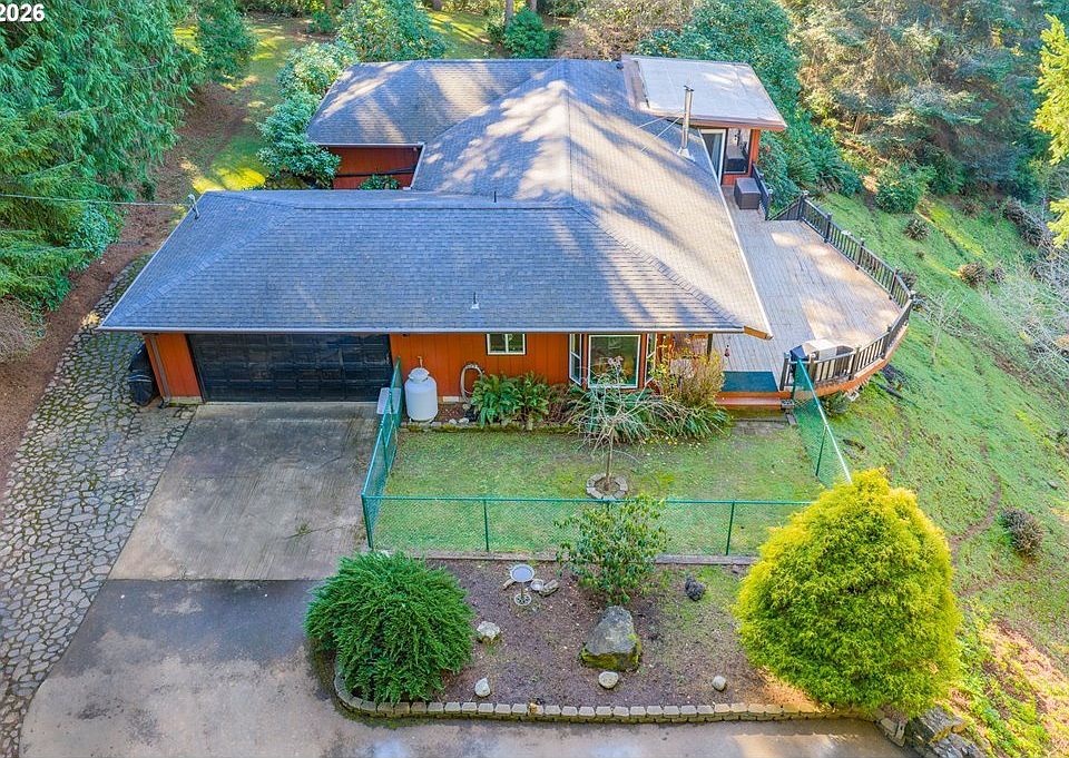 1st image of 94442 Carlson Heights Ln