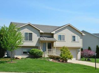 13933 G K Dr, Bath, MI 48808