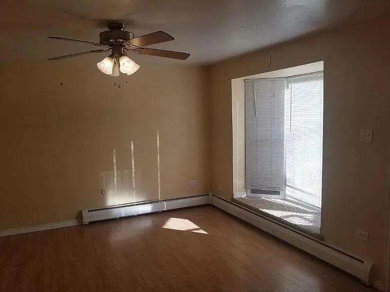 1355 Gaylord St #7 — Photo 3